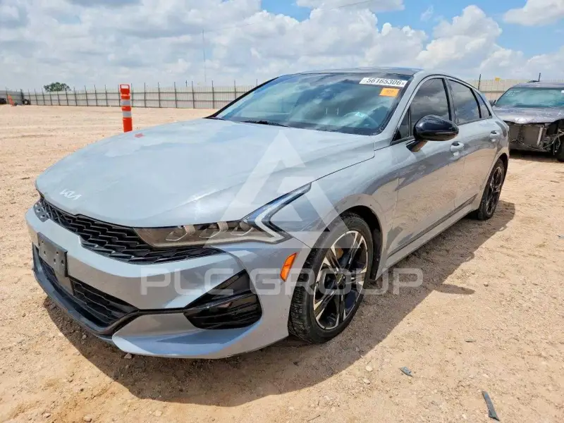 2022 KIA K5 photo