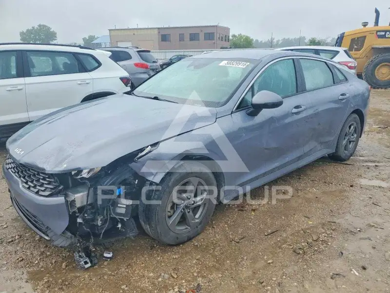 2022 KIA K5 photo