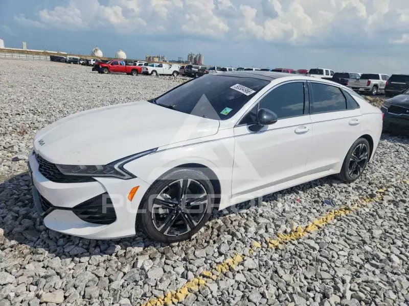 2022 KIA K5 фото