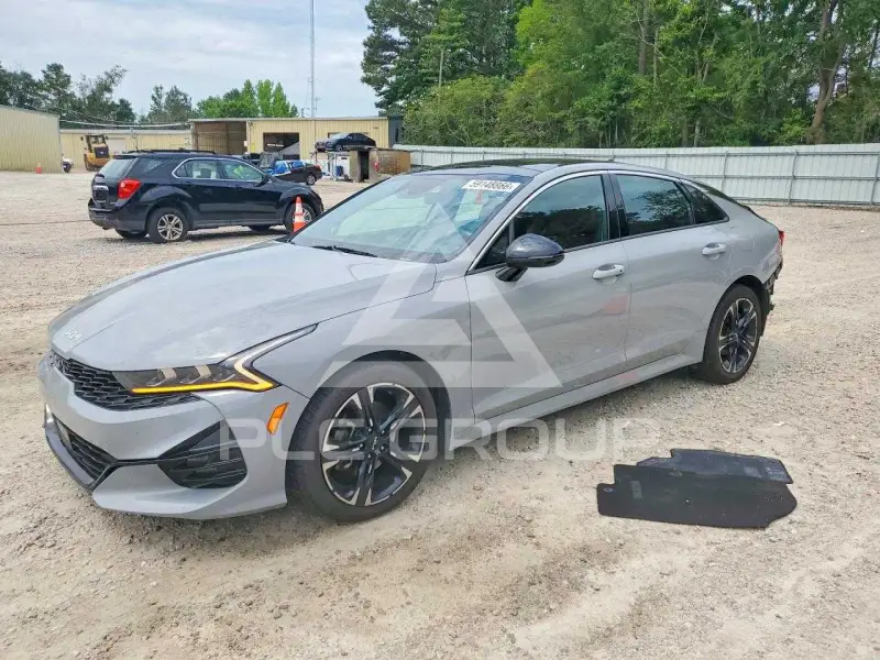 2022 KIA K5 фото