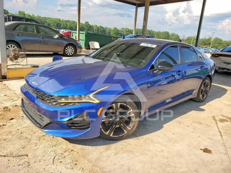 2022 KIA K5 фото