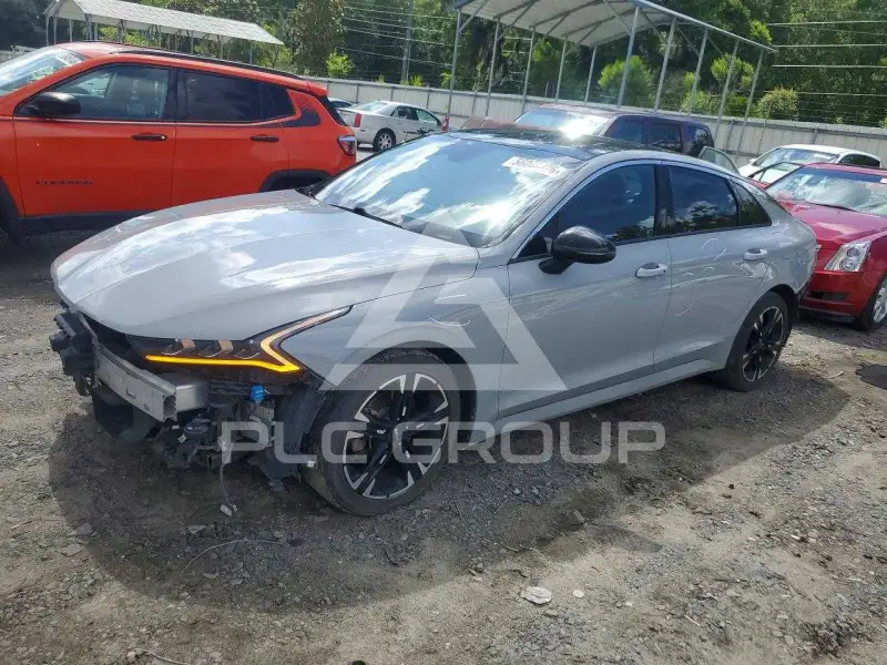 2022 KIA K5 photo