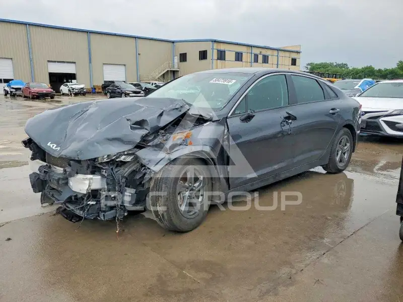 2022 KIA K5 photo