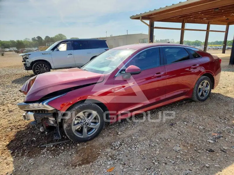 2022 KIA K5 фото