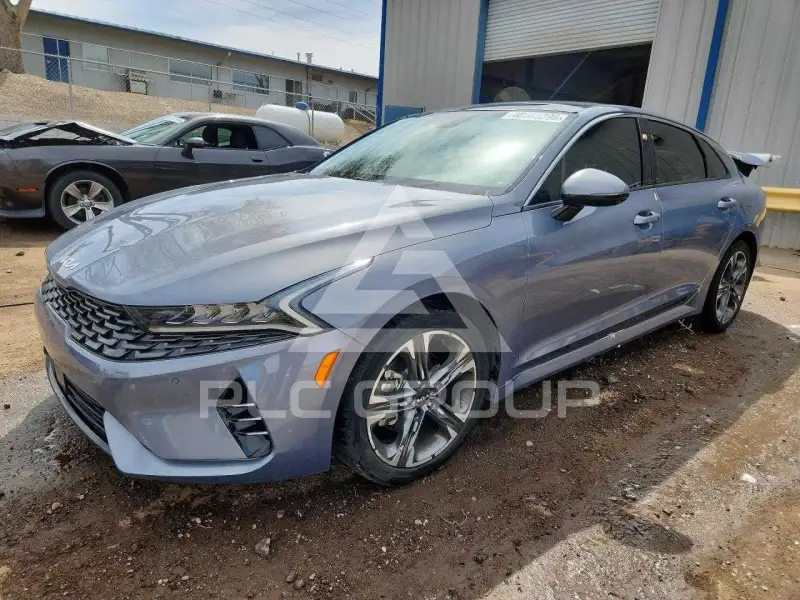 2022 KIA K5 фото