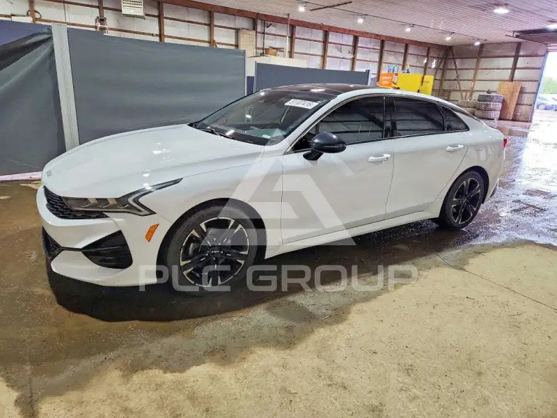 2022 KIA K5 фото