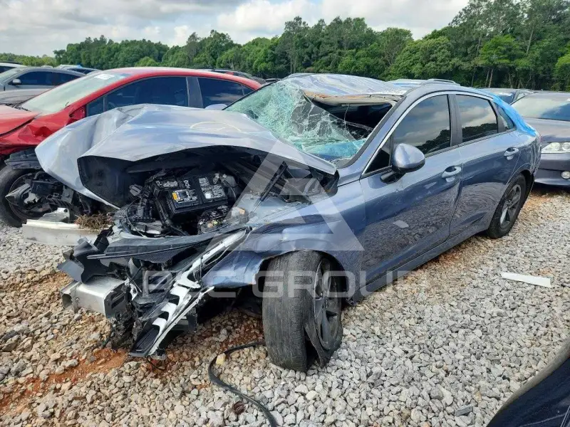 2022 KIA K5 фото