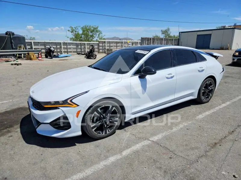 2022 KIA K5 photo