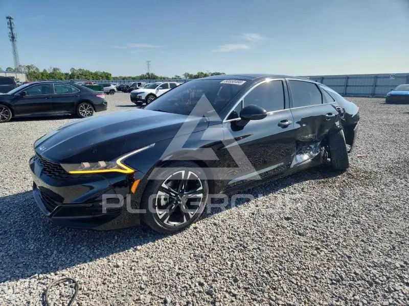 2022 KIA K5 фото