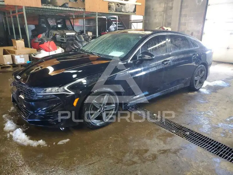 2022 KIA K5 photo