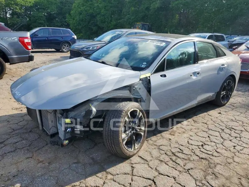 2022 KIA K5 фото