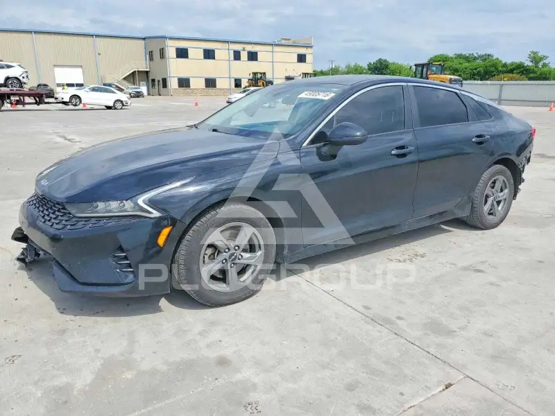 2022 KIA K5 фото