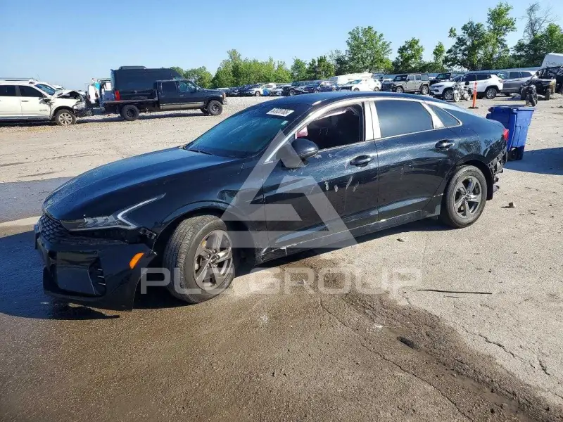 2022 KIA K5 фото