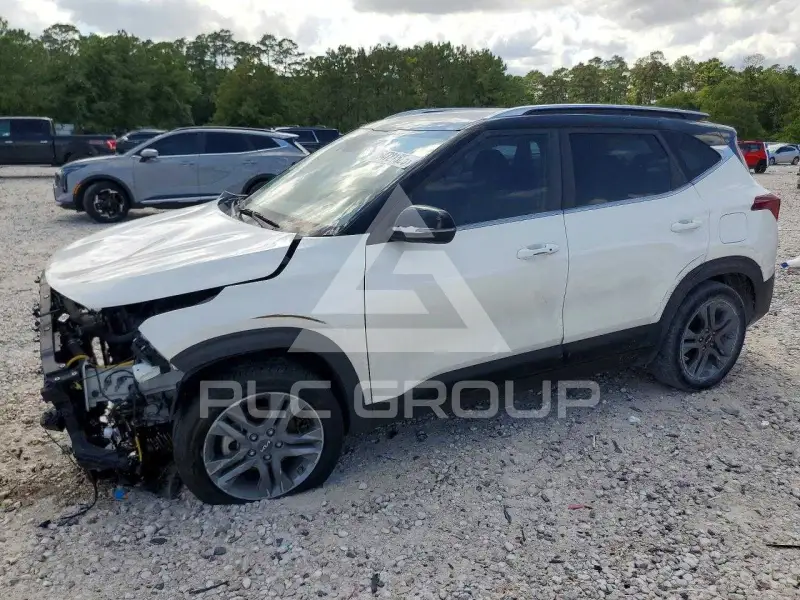2022 KIA Seltos photo