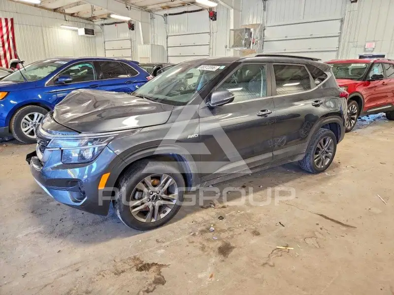 2022 KIA Seltos фото