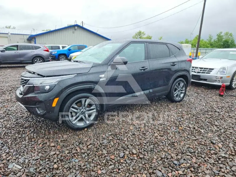 2022 KIA Seltos photo