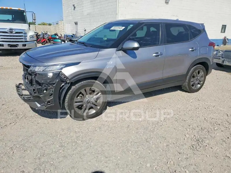 2022 KIA Seltos фото