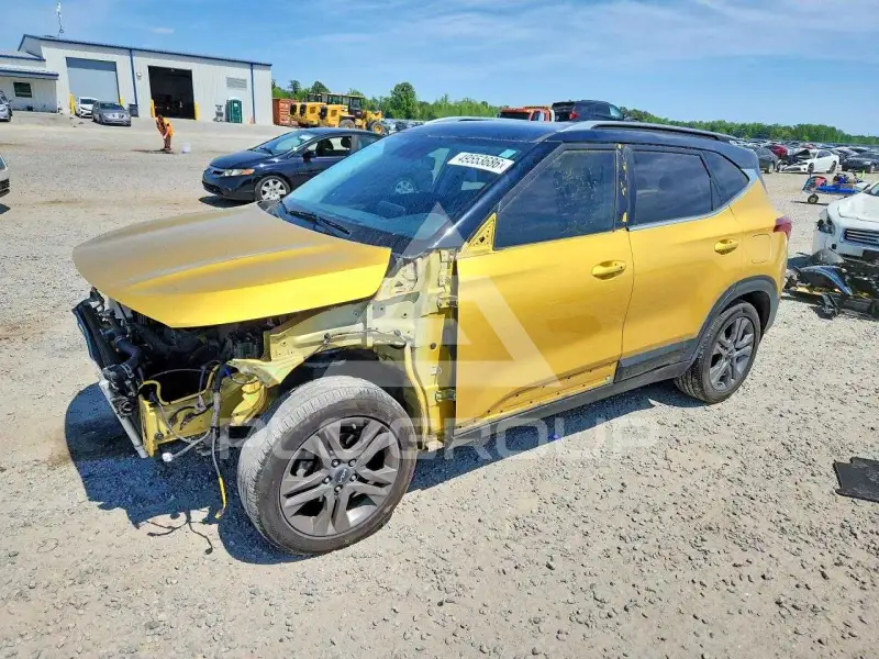 2022 KIA Seltos фото