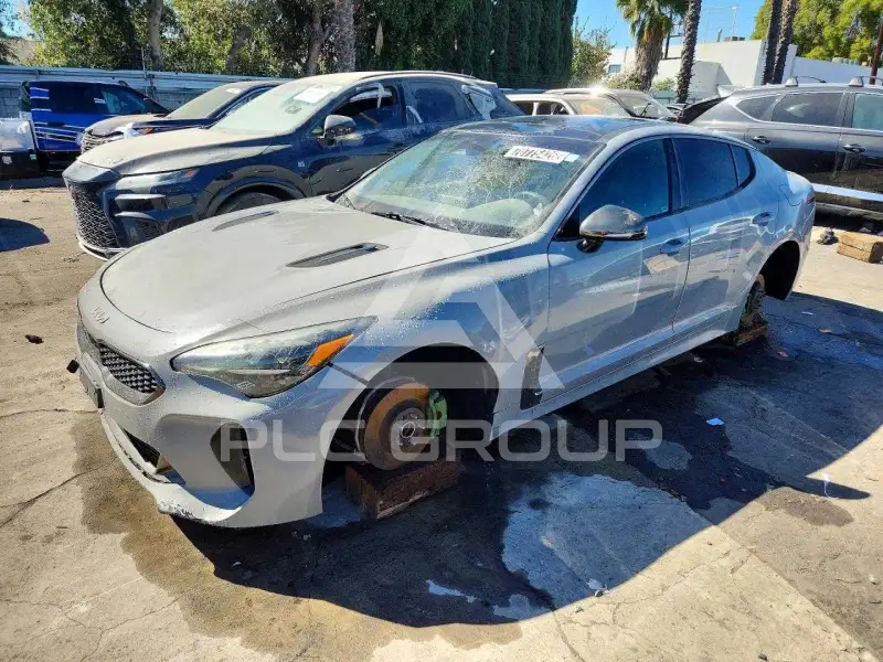 2022 KIA Stinger фото