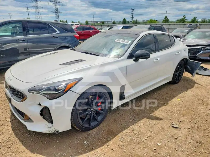 2022 KIA Stinger photo