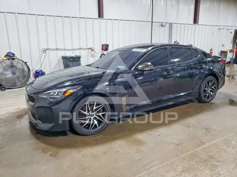 2022 KIA Stinger фото