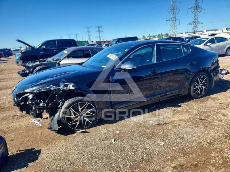 2022 KIA Stinger фото