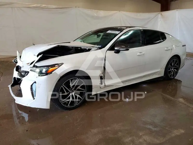 2022 KIA Stinger фото