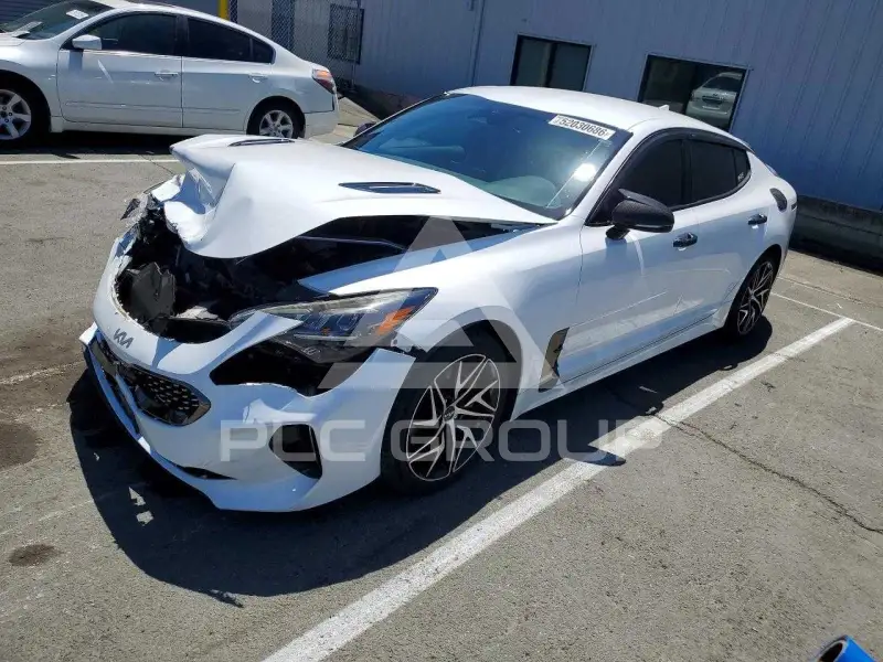 2022 KIA Stinger фото