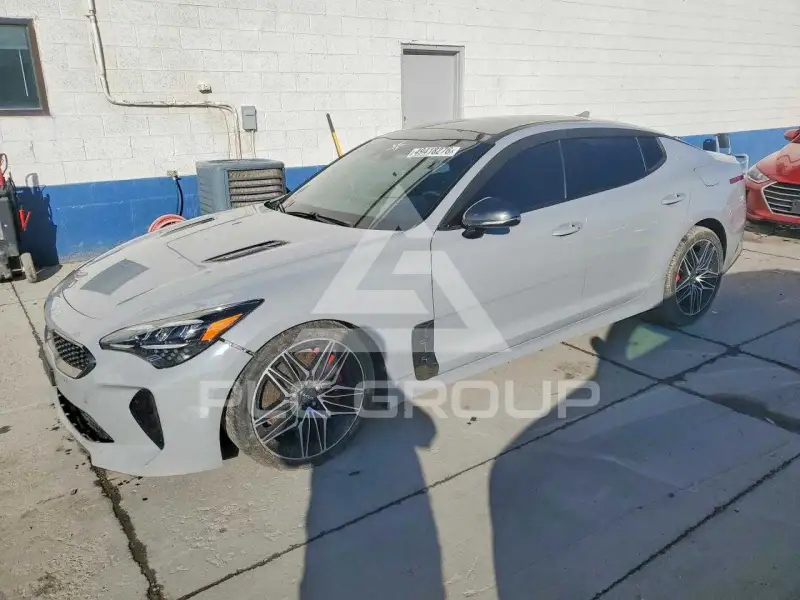2022 KIA Stinger фото