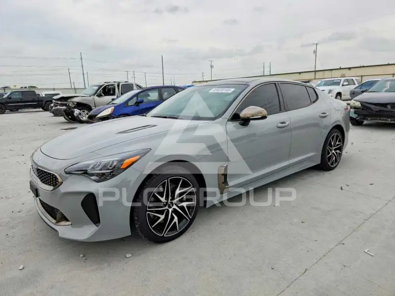 2022 KIA Stinger фото