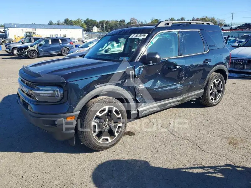 2022 Ford BRONCO фото
