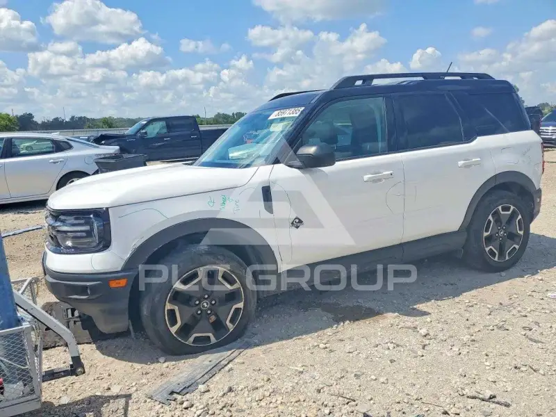 2022 Ford BRONCO photo