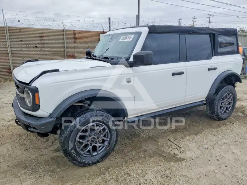 2022 Ford BRONCO photo