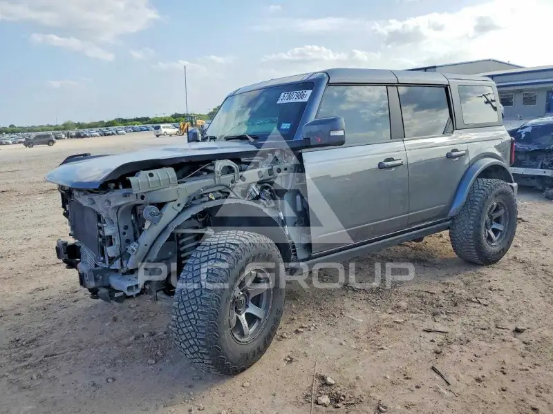 2022 Ford BRONCO фото