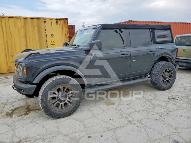 2022 Ford BRONCO photo