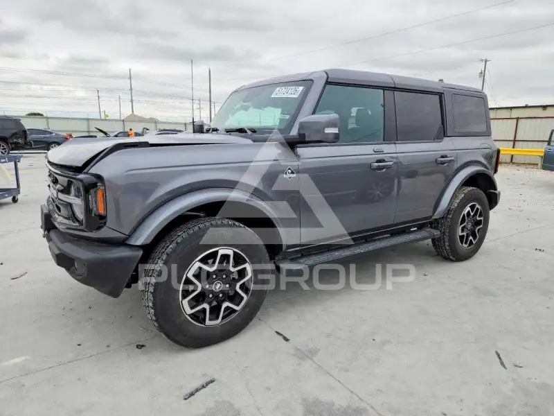 2022 Ford BRONCO photo