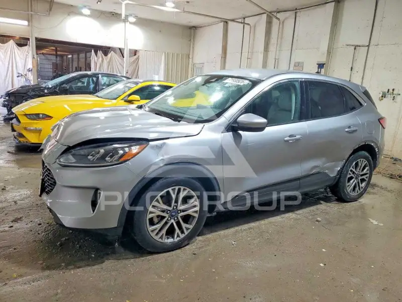 2022 Ford ESCAPE фото