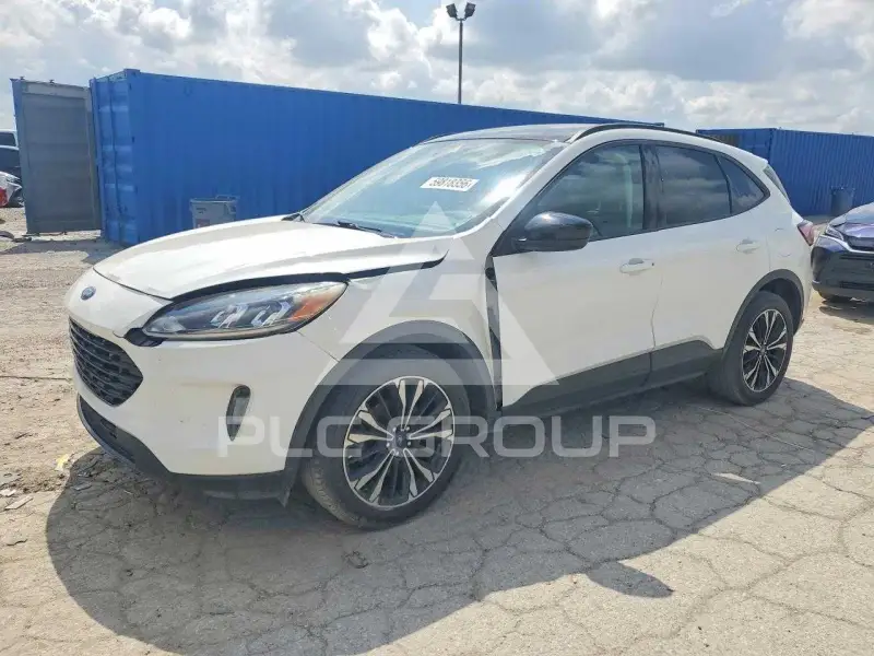 2022 Ford ESCAPE photo