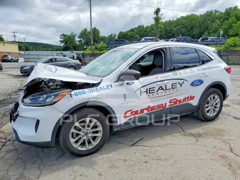 2022 Ford ESCAPE photo