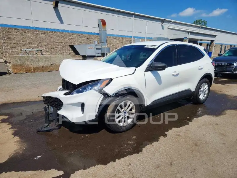 2022 Ford ESCAPE photo