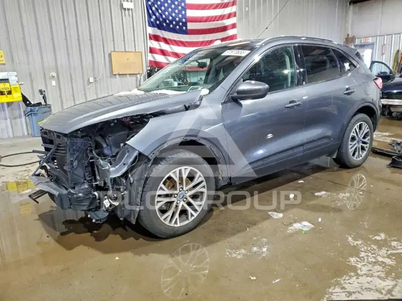 2022 Ford ESCAPE photo