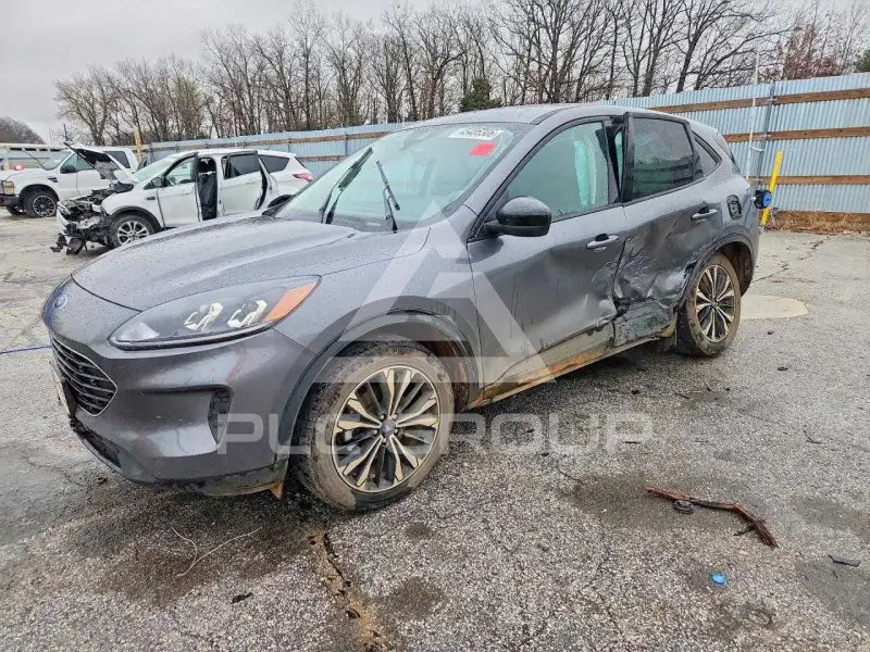 2022 Ford ESCAPE photo