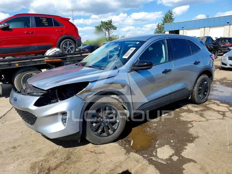 2022 Ford ESCAPE photo
