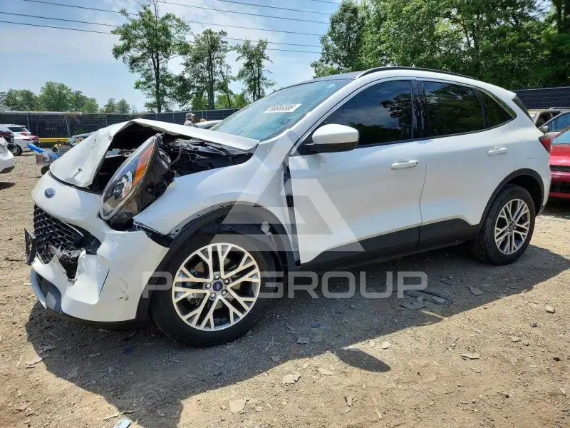 2022 Ford ESCAPE фото