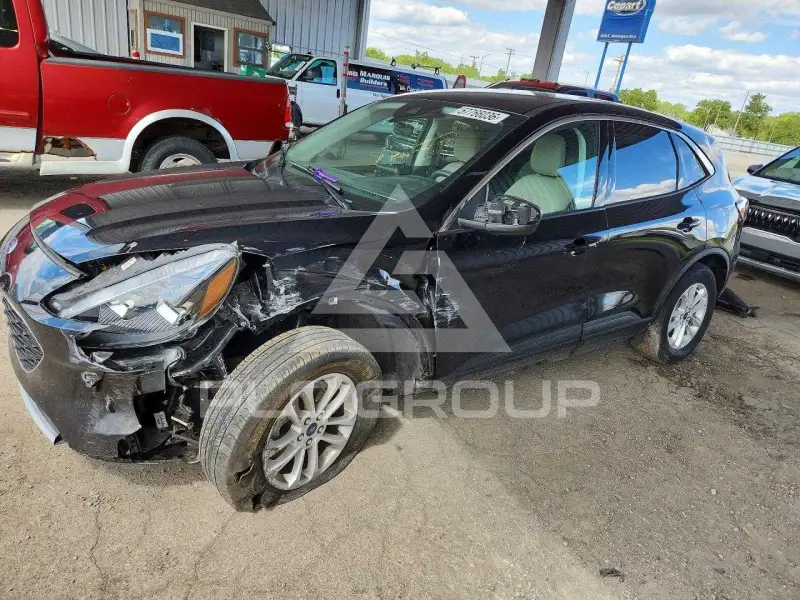 2022 Ford ESCAPE photo