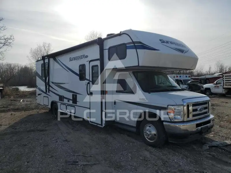 2022 Ford E-450 фото