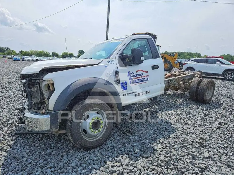 2022 Ford F-550 фото