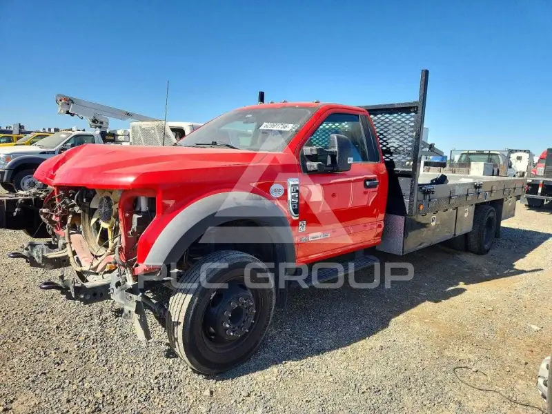 2022 Ford F-550 фото