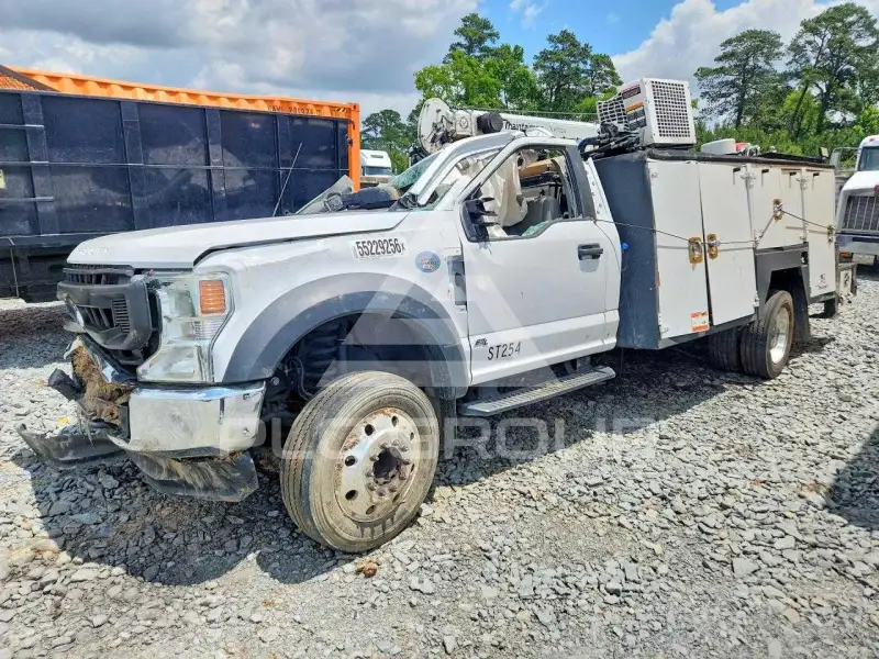 2022 Ford F-550 фото