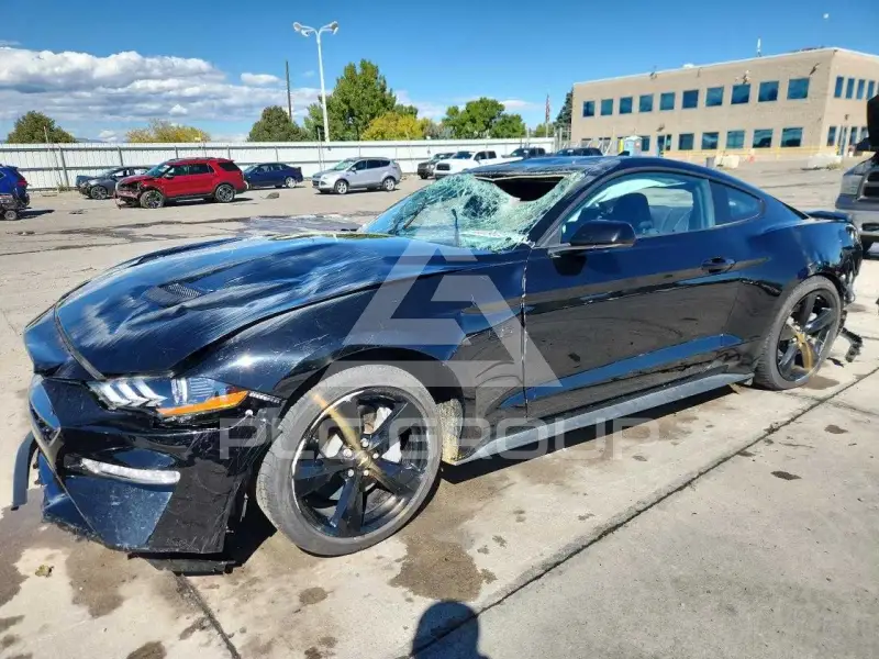 2022 Ford MUSTANG фото